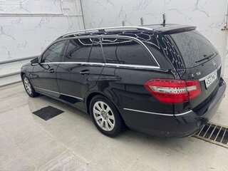2010 Mercedes-Benz E-Класс 250 7G-Tronic IV (W212, S212, C207), чёрный, 1350000 рублей, вид 5