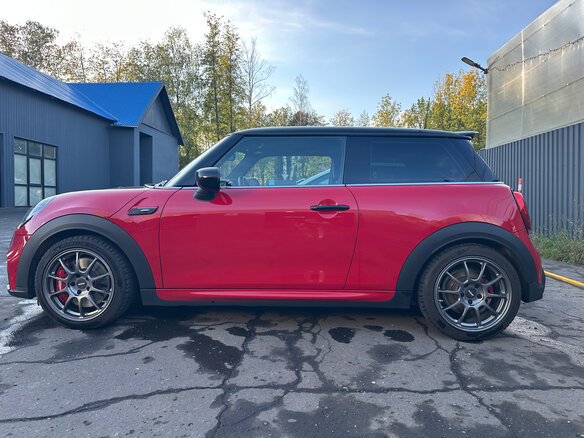 2021 Mini Hatch JCW III (F55/F56) Рестайлинг 2, красный, 3500000 рублей - вид 5