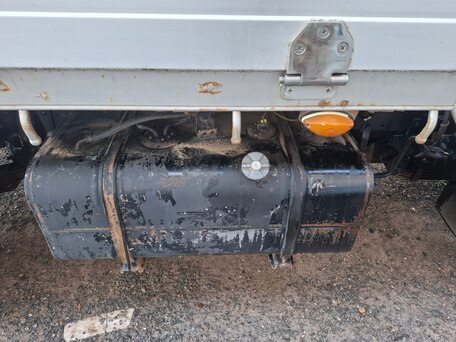 2000 Toyota Dyna, белый, 1170000 рублей, вид 2