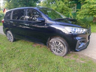 2022 Suzuki Ertiga II Рестайлинг, чёрный, 1980000 рублей, вид 2