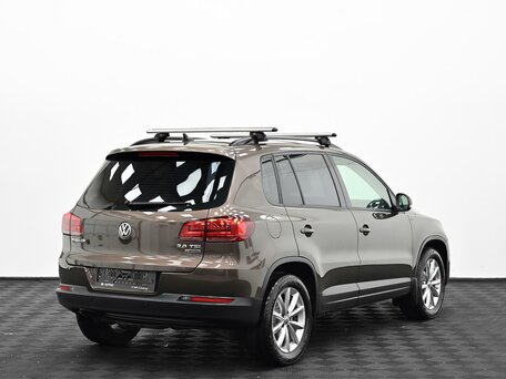2015 Volkswagen Tiguan I Рестайлинг, коричневый, 1405000 рублей, вид 2
