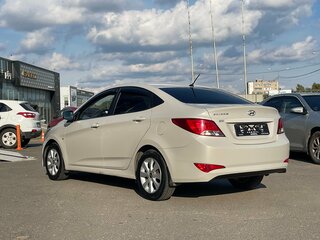 2016 Hyundai Solaris I Рестайлинг, бежевый, 879000 рублей, вид 3