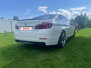 2012 BMW 5 серии 530d xDrive VI (F10/F11/F07), белый, 2480000 рублей, вид 5