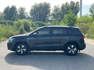 2023 Volkswagen Tharu I, чёрный, 1450000 рублей, вид 5