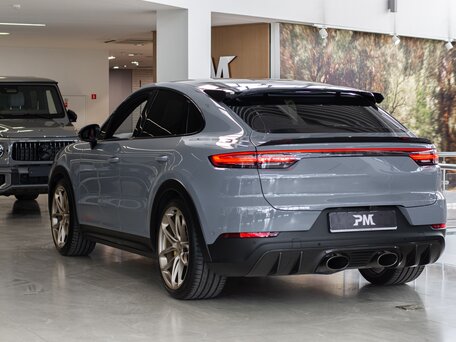 2022 Porsche Cayenne Turbo GT Coupé III, серый, 19500000 рублей, вид 5