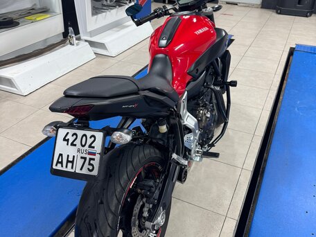 2014 Yamaha MT-07 (FZ-07), красный, 629000 рублей, вид 2