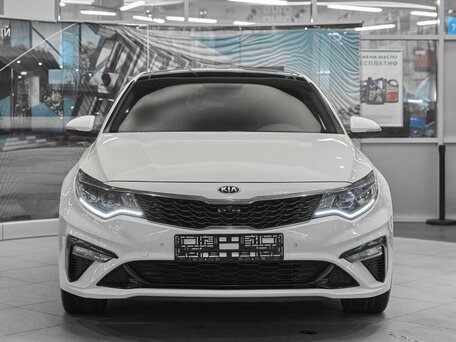 2019 Kia Optima IV Рестайлинг, белый, 1899000 рублей, вид 2