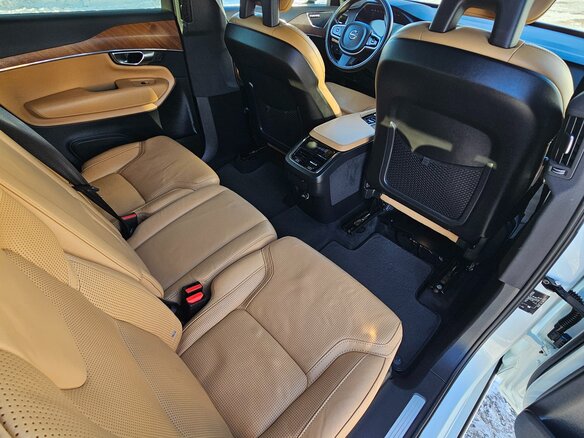 2017 Volvo XC90 II, белый - вид 18