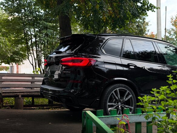 2019 BMW X5 M50d IV (G05/G18), чёрный, 5500000 рублей - вид 39