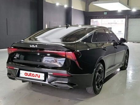 2025 Kia K5 III Рестайлинг, чёрный, 3090000 рублей, вид 3