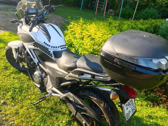 2013 Honda NC 700X, белый - вид 3