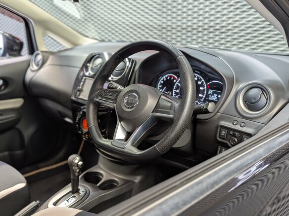 2017 Nissan Note II Рестайлинг, чёрный, 940000 рублей - вид 7