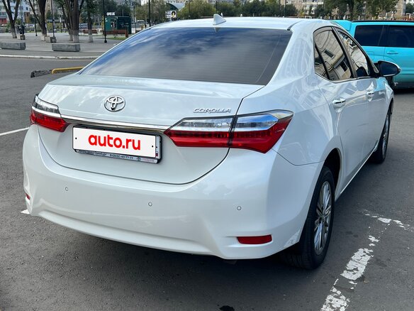 2018 Toyota Corolla XI (E160, E170, E180) Рестайлинг 1, белый - вид 6