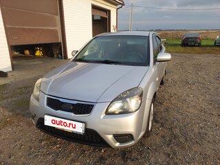 2010 Kia Rio II Рестайлинг, серебристый, 460000 рублей, вид 1