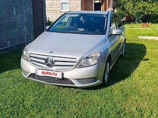 2013 Mercedes-Benz B-Класс 180 II (W246), серый, 900000 рублей, вид 4