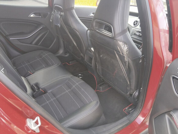2014 Mercedes-Benz GLA 180 I (X156), красный, 1300000 рублей - вид 14