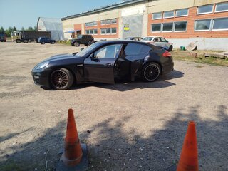 2011 Porsche Panamera Turbo I, чёрный, 2300000 рублей, вид 4