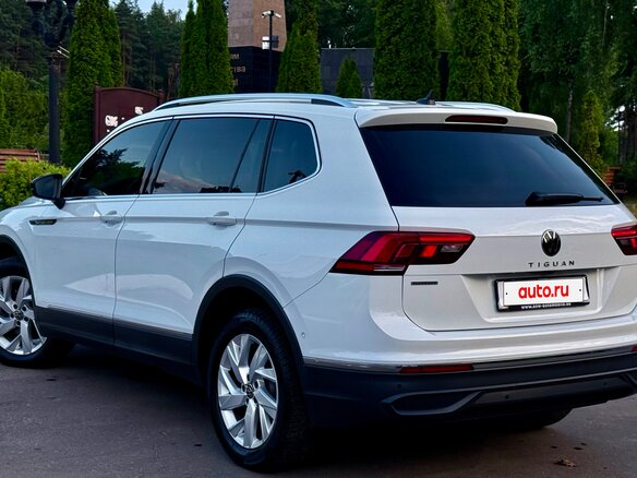 2022 Volkswagen Tiguan Allspace II Рестайлинг, белый - вид 15