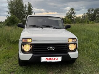 2018 Lada (ВАЗ) 2121 (4x4) I Рестайлинг, белый, 500000 рублей, вид 2