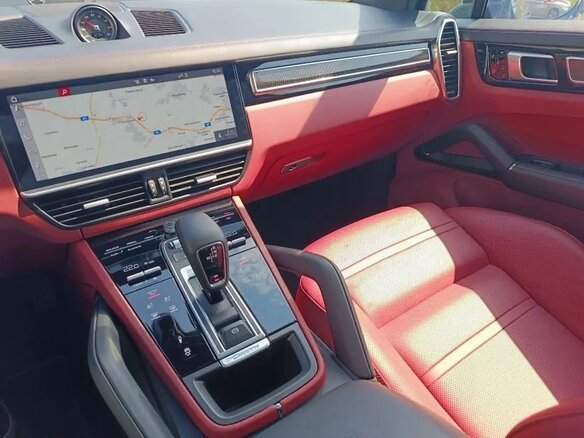 2019 Porsche Cayenne III, чёрный, 8650000 рублей - вид 7