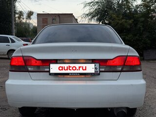 2001 Honda Accord VI, белый, 330000 рублей, вид 4