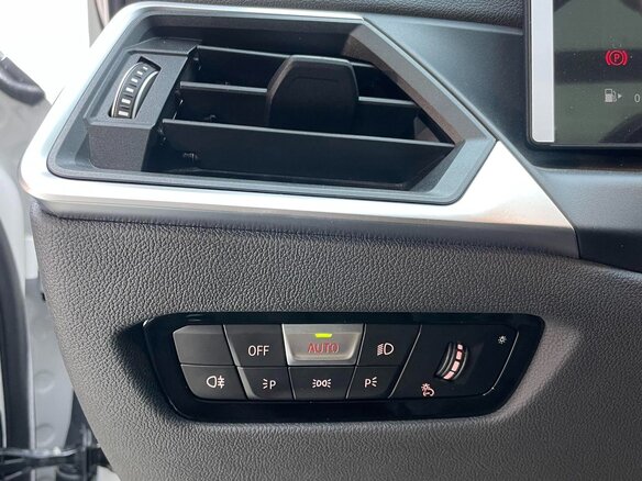 2023 BMW 3 серии Long 320Li VII (G2x) Рестайлинг, белый, 3260000 рублей - вид 8