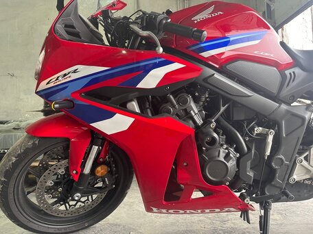2024 Honda CBR 650R, красный, 1170000 рублей, вид 1