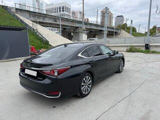 2022 Lexus ES 200 VII Рестайлинг, чёрный, 3250000 рублей, вид 3