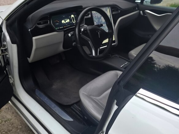 2016 Tesla Model S 90D I Рестайлинг, белый - вид 14