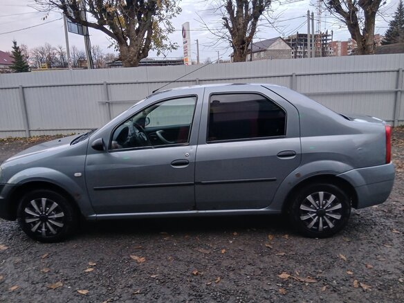 2011 Renault Logan I Рестайлинг, синий, 200000 рублей - вид 2