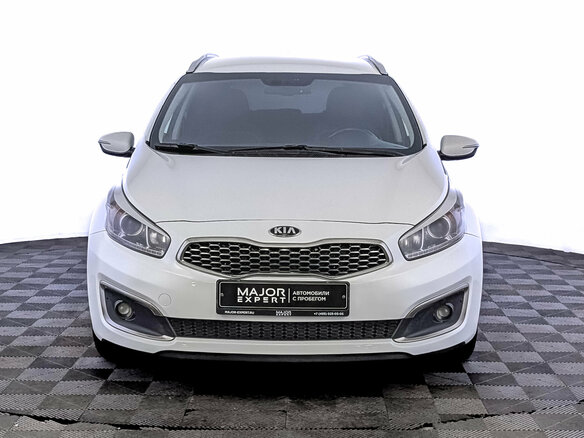 2018 Kia Ceed II Рестайлинг, белый - вид 1