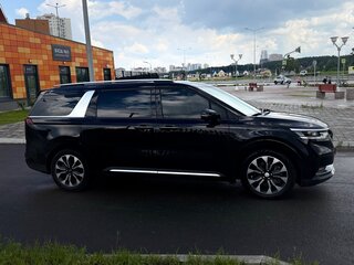 2020 Kia Carnival IV, чёрный, 4700000 рублей, вид 4