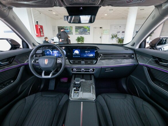 2025 Hongqi HS5 I Рестайлинг, чёрный, 4699000 рублей - вид 35