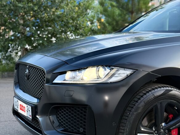 2018 Jaguar F-Pace I, чёрный, 2990000 рублей - вид 14