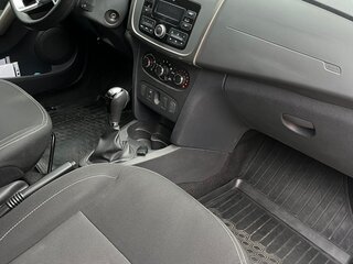 2021 Renault Sandero Stepway II Рестайлинг, белый, 1500000 рублей, вид 4