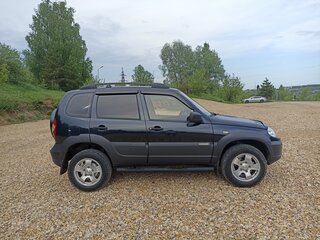 2015 Chevrolet Niva I Рестайлинг, чёрный, 620000 рублей, вид 1