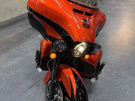 2017 Harley-Davidson CVO Street Glide, оранжевый, 2100000 рублей, вид 3