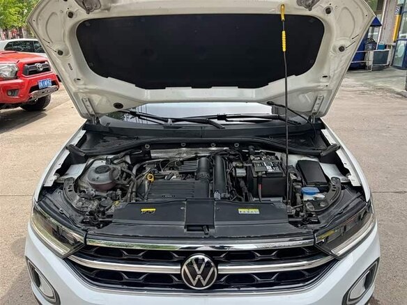 2023 Volkswagen T-Roc I Рестайлинг, белый, 1890000 рублей - вид 15