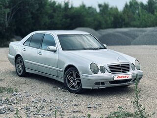 2001 Mercedes-Benz E-Класс 270 II (W210, S210) Рестайлинг, серый, 530000 рублей, вид 1