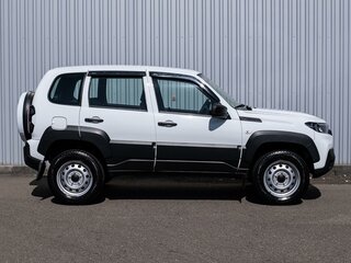2024 Lada (ВАЗ) Niva Travel I, белый, 1039000 рублей, вид 5
