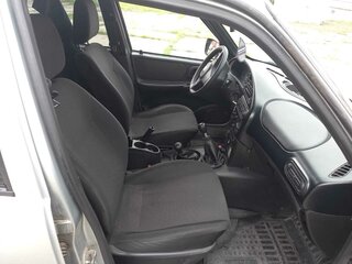 2017 Chevrolet Niva I Рестайлинг, серебристый, 500000 рублей, вид 5
