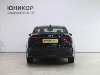 2022 Kia Cerato IV Рестайлинг, чёрный, 2429000 рублей, вид 4