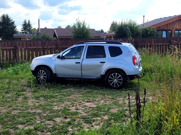 2013 Renault Duster I, серый, 1100000 рублей - вид 4