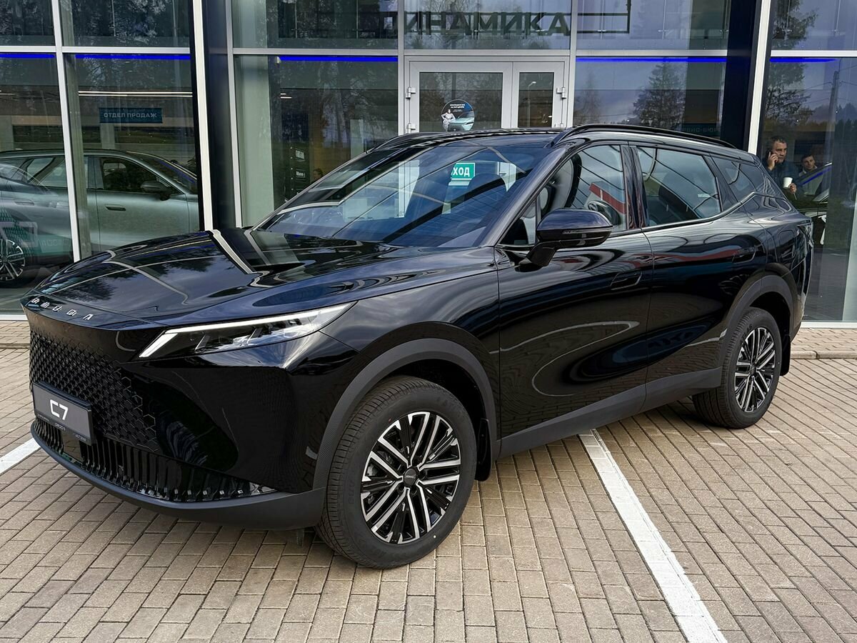 Открыть фотографии: Omoda C7