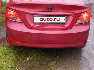 2014 Hyundai Solaris I Рестайлинг, красный, 600000 рублей, вид 4