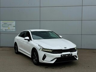 2020 Kia K5 III, белый, 1950000 рублей, вид 3