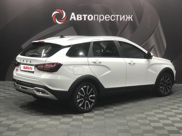 2026 Lada (ВАЗ) Vesta SW Cross I Рестайлинг (NG), белый - вид 4
