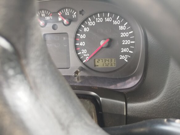 1998 Volkswagen Golf IV, жёлтый, 450000 рублей - вид 4