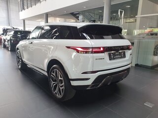 2025 Land Rover Range Rover Evoque L II Рестайлинг, белый, 5900000 рублей, вид 4