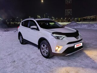 2015 Toyota RAV4 IV (XA40) Рестайлинг, белый, 1950000 рублей, вид 4